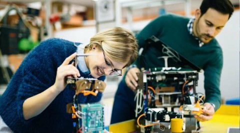 Εκπαιδευτική Ρομποτική: Το Μετασχηματιστικό Εργαλείο στη Σύγχρονη Εκπαίδευση